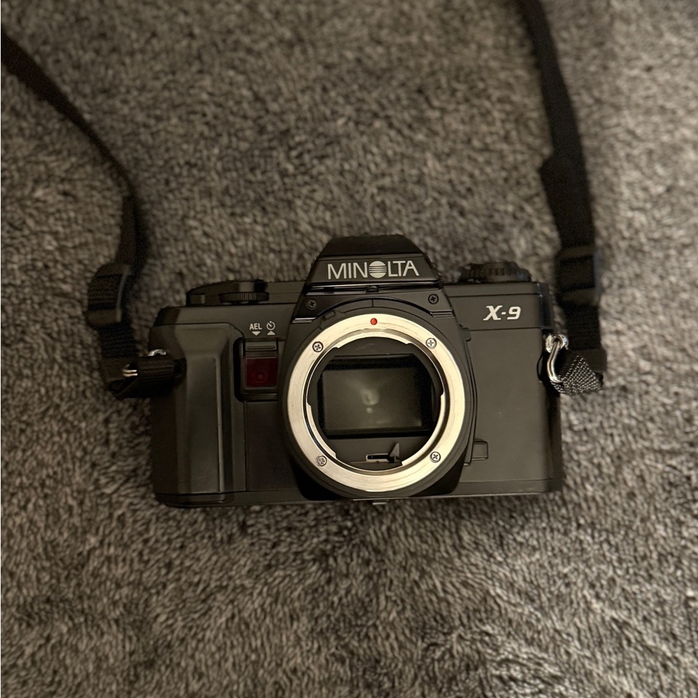 Minolta X-9 Black Film Camera